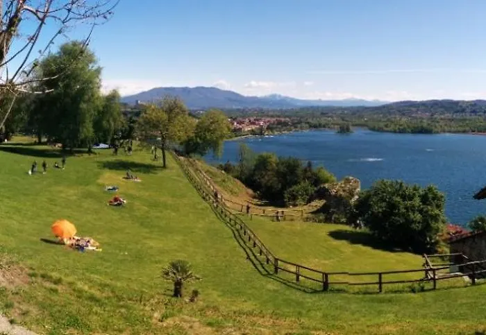 The - Casa Feriehus Dormelletto